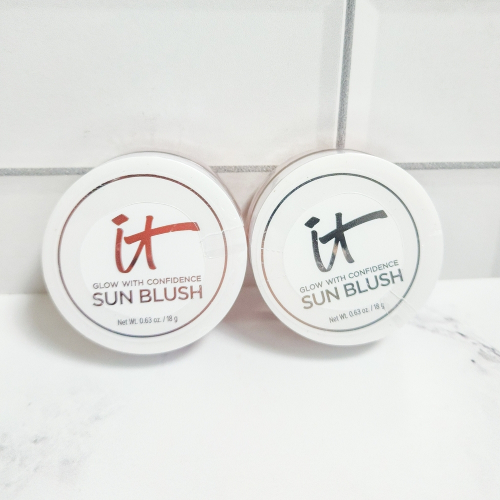 It Cosmetics Glow with Confidence Sun Cream Blush Bundle